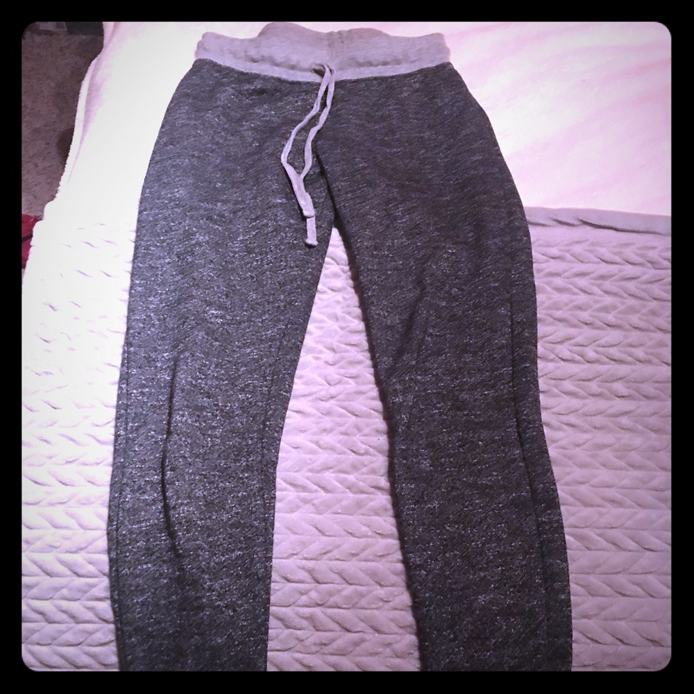 Sweats in dark grey (joggers)